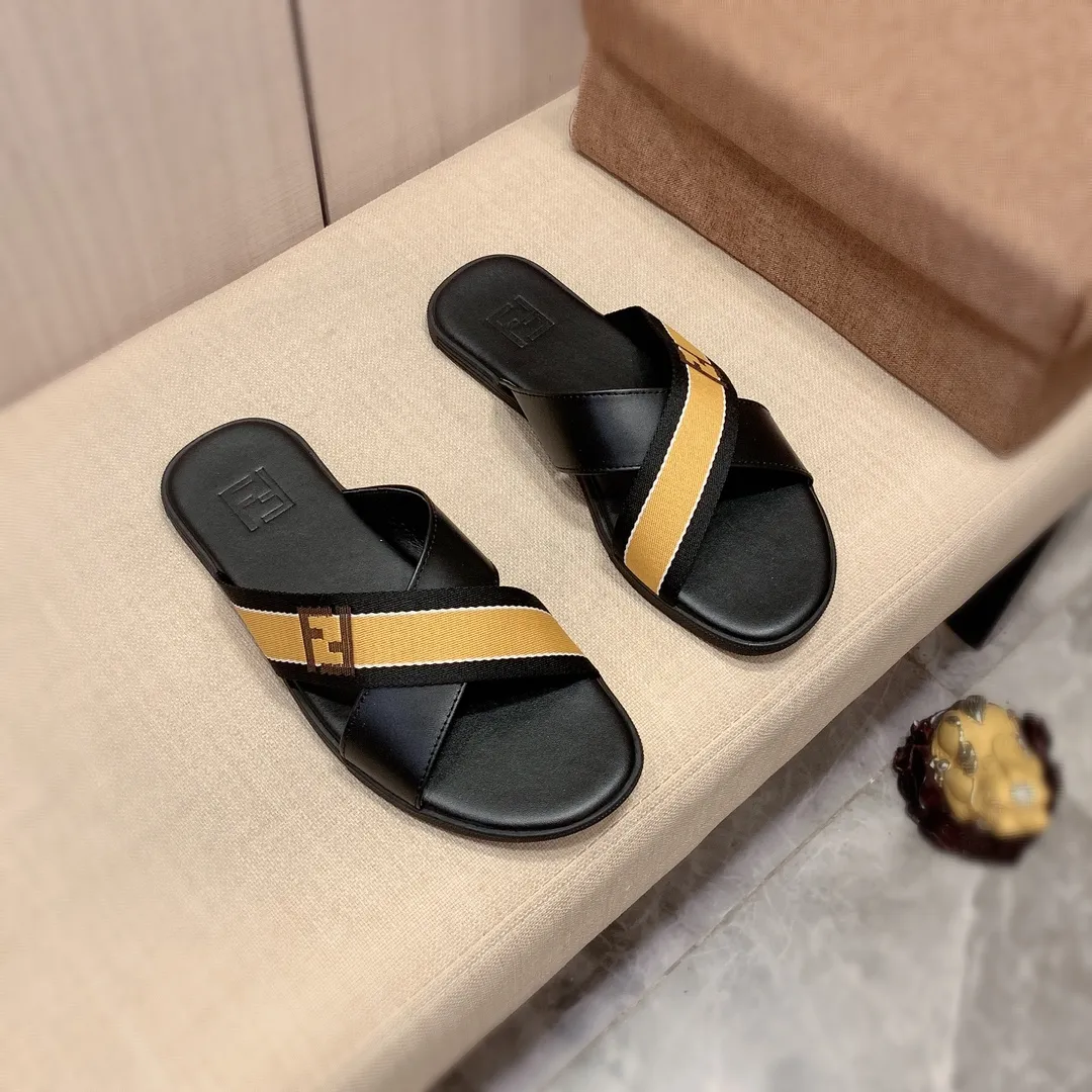 Slippers: New model: Factory price: 220💰💰🎩🎩🔥🔥《 Fendi FENDI* 》Series of slippers top purchasing agent 🔍🔍Men's 2022 counters are on sale simultaneously, original imported cowhide from Italy, exquisite workmanship,), sole: (super comfortable) original sole provided by the original factory, ⚠️ The exclusive double-layer movable molded bottom is super comfortable⚠️, the real thing is more beautiful🎬The real thing is more beautiful🔍🔍original order quality, you can enter and leave the counter at will, the correct size is 38-44, you can order 45. Long-term availability 266